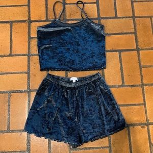 Colsie gray crushed velvet cami/short pajama set, size XS